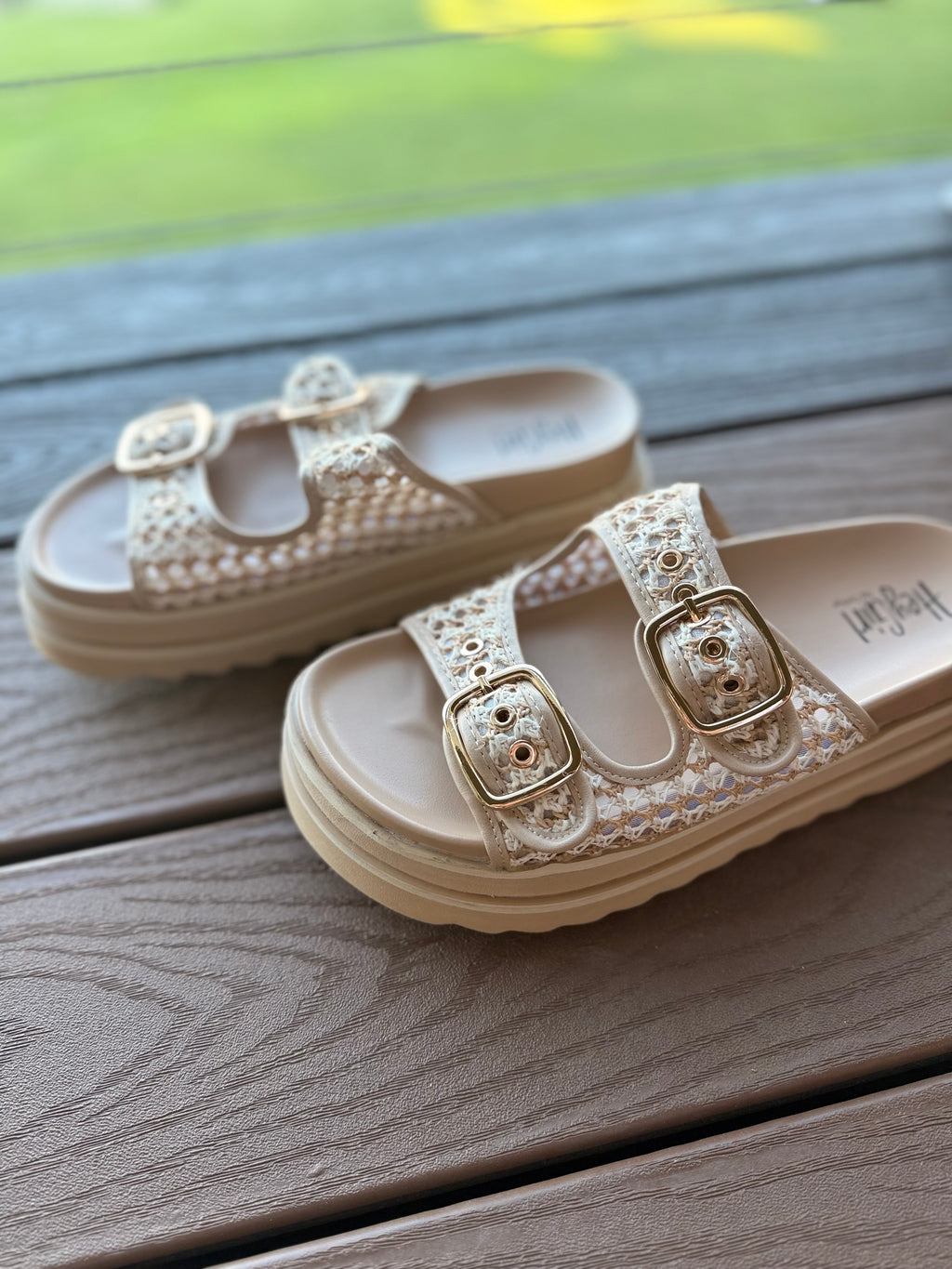 Coastal Cutie Platform
