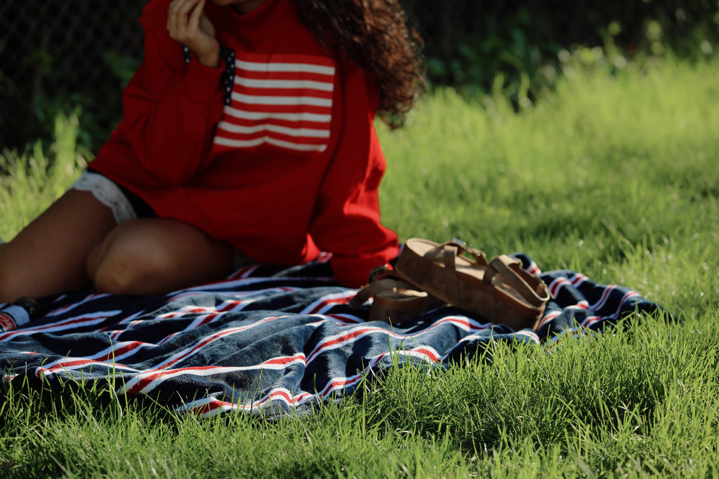 USA Mock Neck
