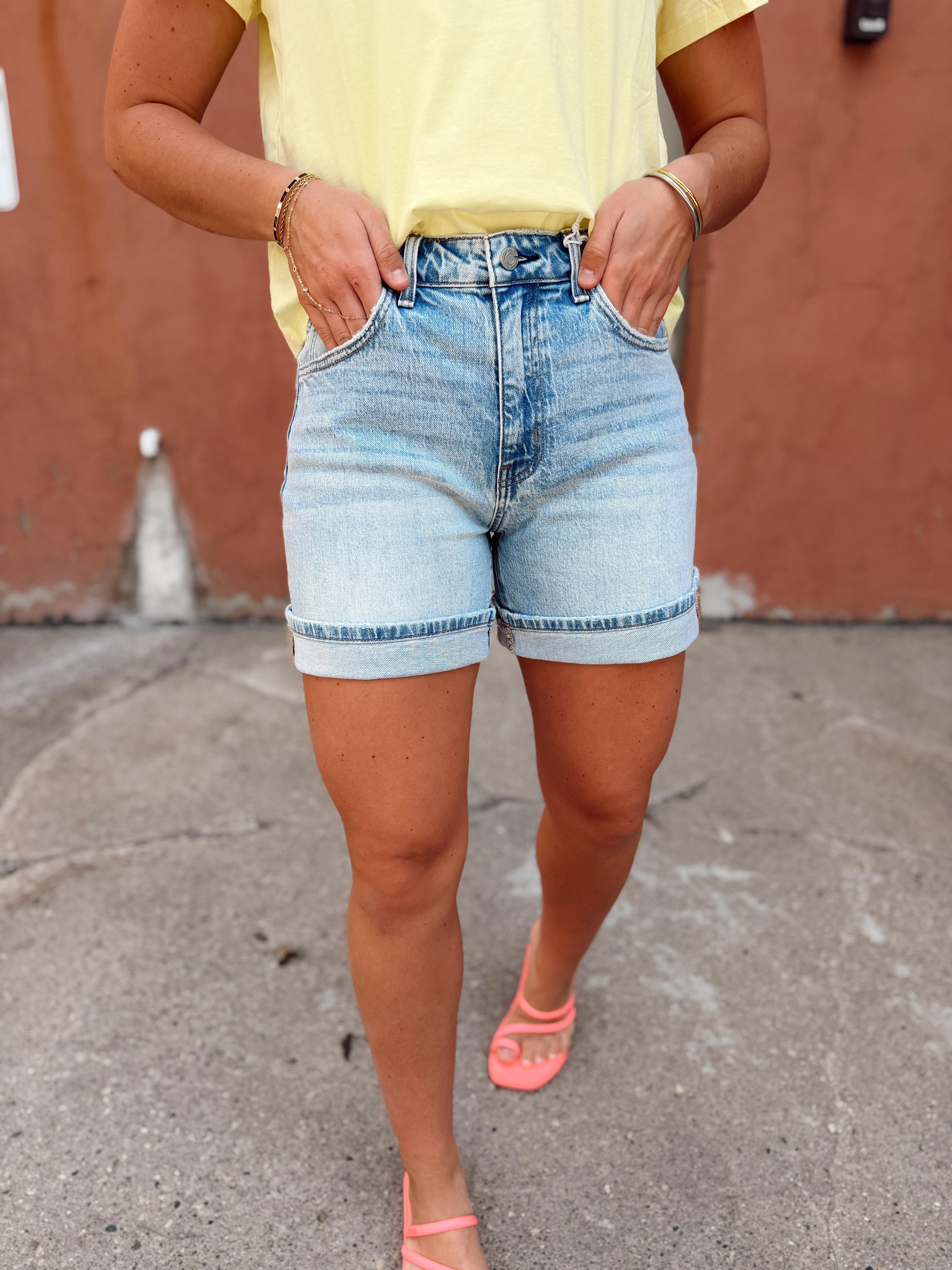 Caitlyn Cuffed Shorts