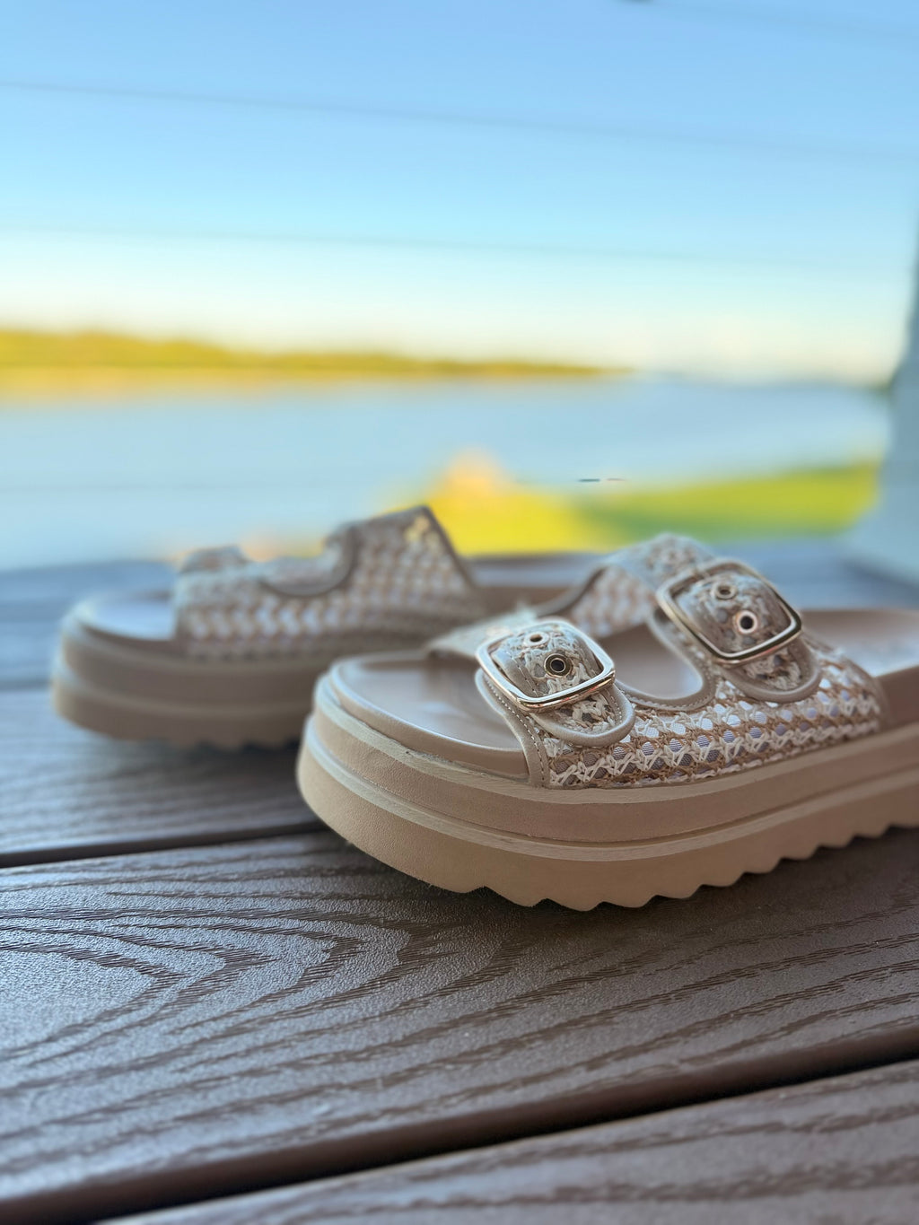 Coastal Cutie Platform
