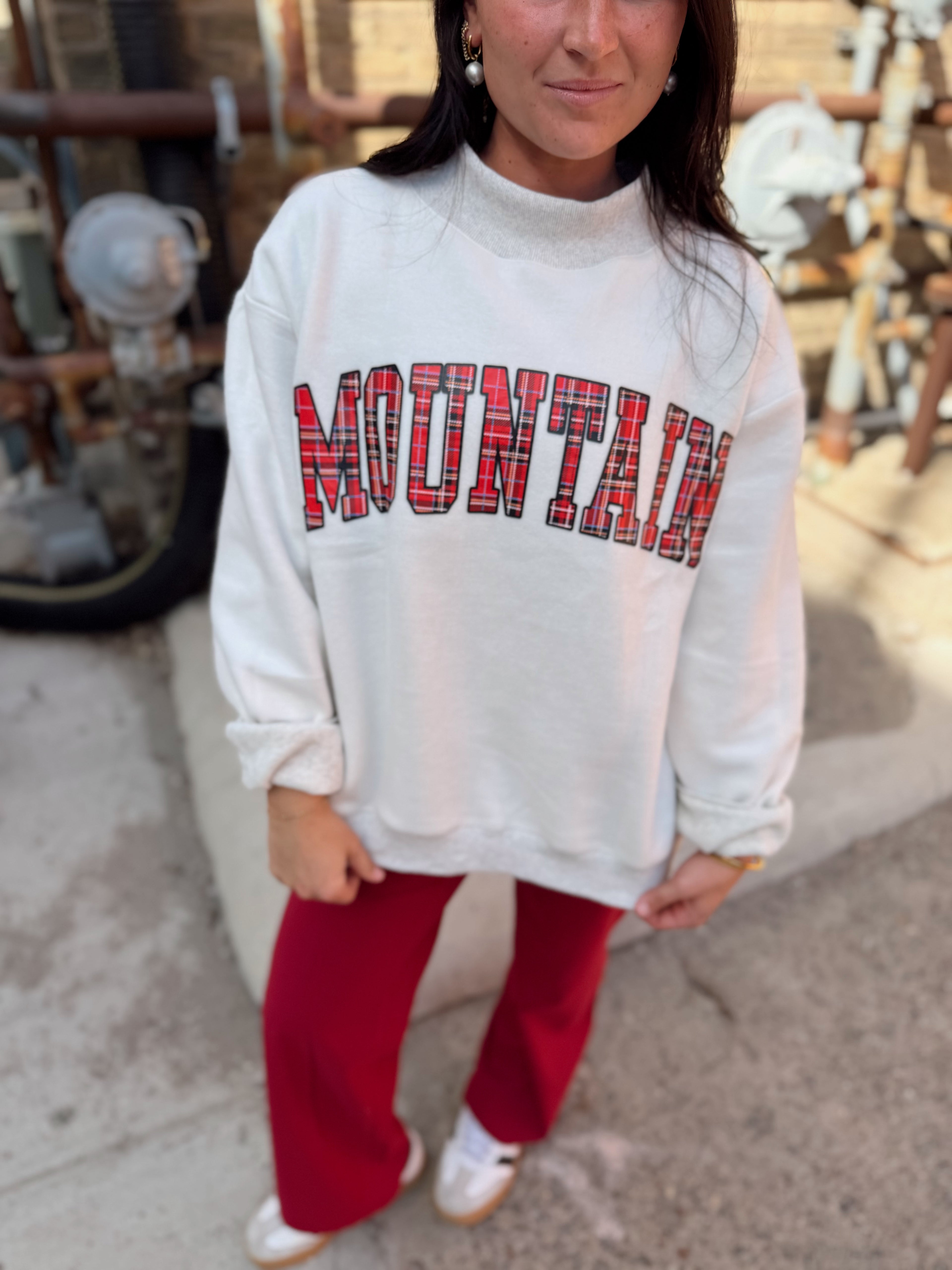 Lake + Mountain Mock Neck