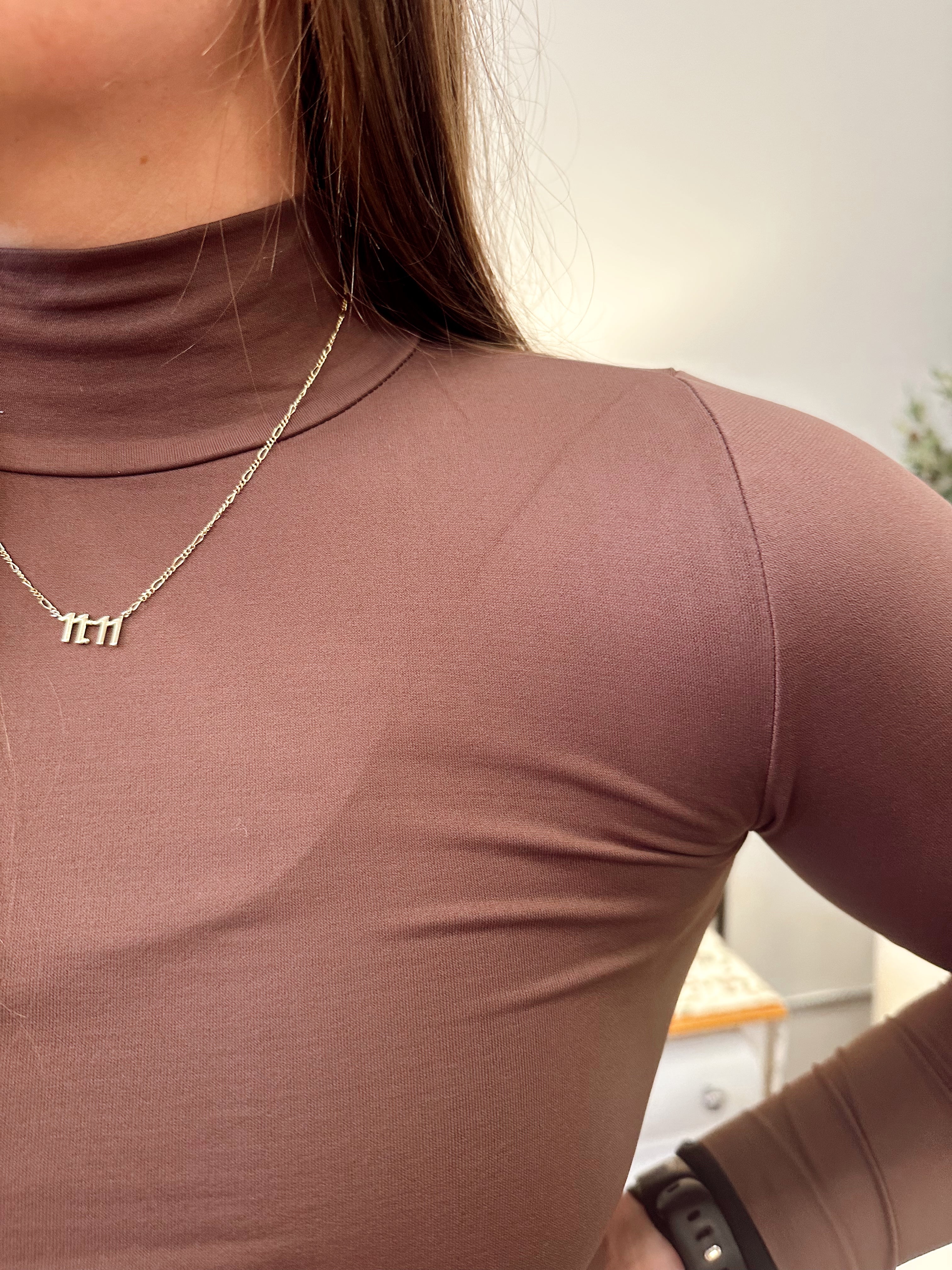 Marie Mock Neck Longsleeve