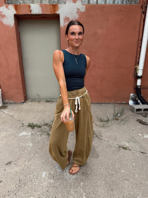 Boat Neck Tank